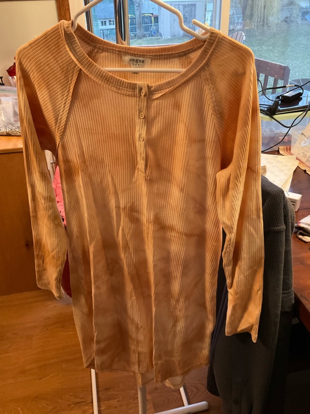 Umgee Ribbed Long Sleeve Henley Top in Camel Tan